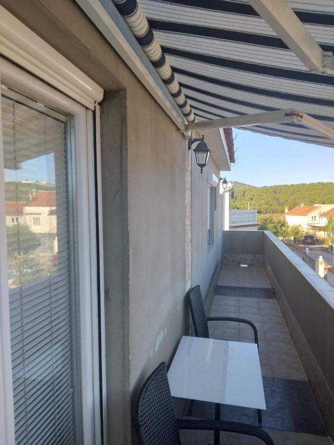Apartments Dvije Palme شيبينيك المظهر الخارجي الصورة